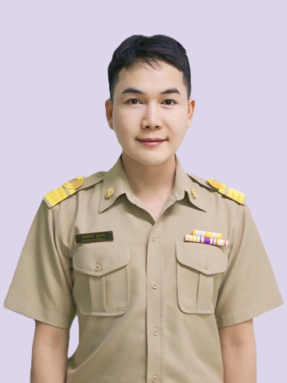 นายอิทธิพัทธ์ ตุลาชม