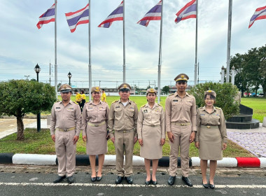 กิจกรรมเคารพธงชาติไทยร้องเพลงชาติไทย และประดับธงชาติไทย ... พารามิเตอร์รูปภาพ 13