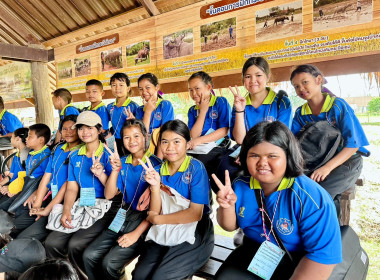 ประธานพิธีเปิดโครงการทัศนศึกษาเพื่อเสริมสร้างประสบการณ์ด้านการสหกรณ์แก่นักเรียนที่เป็นคณะกรรมการสหกรณ์นักเรียน ประจำปีงบประมาณ พ.ศ.2569 ... พารามิเตอร์รูปภาพ 5