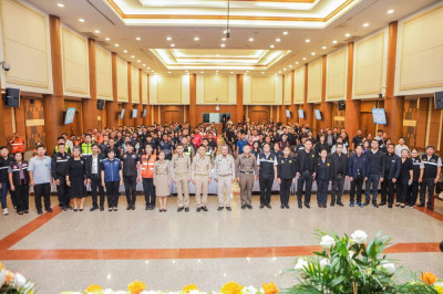 เข้าร่วมพิธีเปิดศูนย์ปฏิบัติการป้องกันและลดอุบัติเหตุทางถนนช่วงเทศกาลสงกรานต์ พ.ศ. 2569 ... พารามิเตอร์รูปภาพ 1