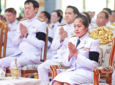เข้าร่วมพิธีเจริญพระพุทธมนต์เฉลิมพระเกียรติ ... พารามิเตอร์รูปภาพ 1