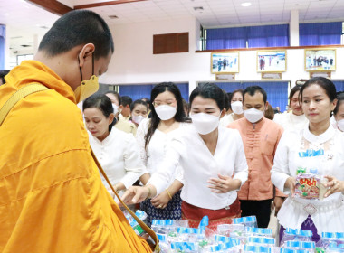 พิธีทำบุญตักบาตร ถวายพระกุศลสมเด็จพระอริยวงศาคตญาณ ... พารามิเตอร์รูปภาพ 12