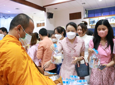 พิธีทำบุญตักบาตร ถวายพระกุศลสมเด็จพระอริยวงศาคตญาณ ... พารามิเตอร์รูปภาพ 15