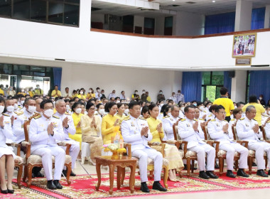 พิธีทำบุญตักบาตรข้าวสารอาหารแห้งแด่พระสงฆ์ จำนวน 72 รูป ... พารามิเตอร์รูปภาพ 8