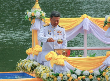 เข้าร่วมพิธีพลีกรรมตักน้ำจากแหล่งน้ำศักดิ์สิทธิ์ ... พารามิเตอร์รูปภาพ 2